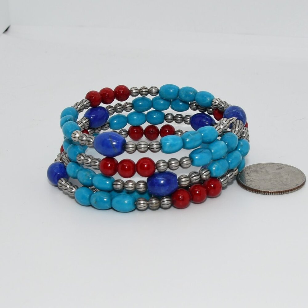 Handcrafted Memory Wire Bracelet - Picture 4 of 5